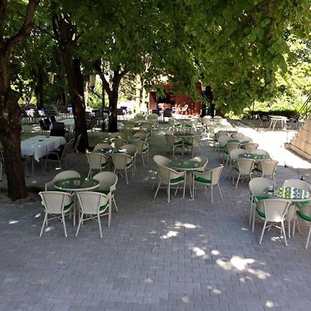 Hotel Oplenac Topola Exterior photo