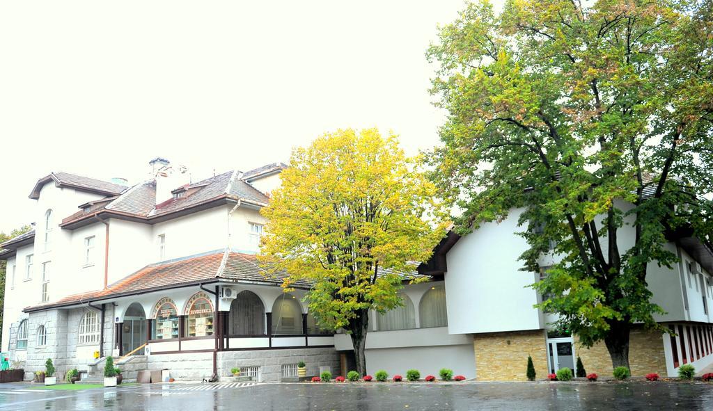 Hotel Oplenac Topola Exterior photo